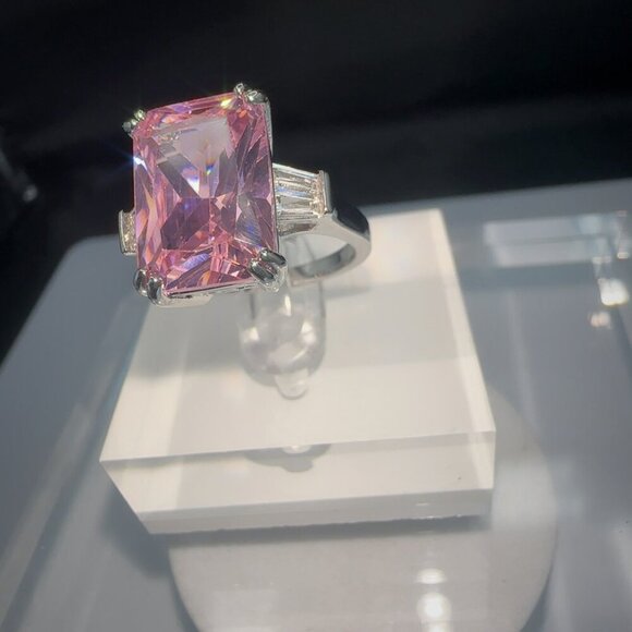Pink Cubic Zirconia Emerald Cut Silver Ring Size 8 - Picture 3 of 12